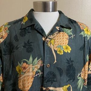Tommy Bahama 100% Silk button down short sleeve